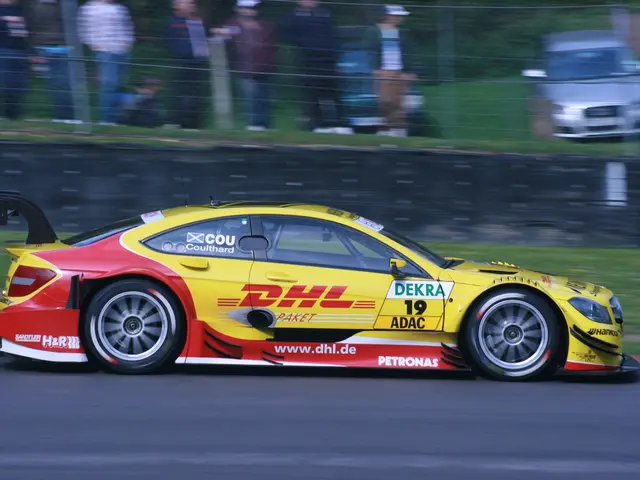 Pilota di Formula 1 AV. Piastri si aggiudica la vittoria a Zandvoort, sfruttando le sfortune di...