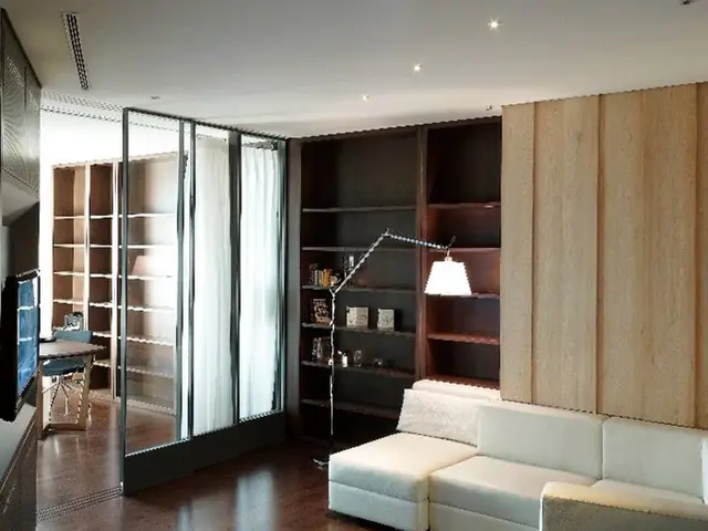 Organizza Efficientemente il Tuo Salotto: 5 Strategie Senz'altro per Nascondere il Caos -...