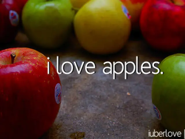 Intelligenza Artificiale e Emozione: Esplorazione della capacit√† del cervello di forme affetti con...