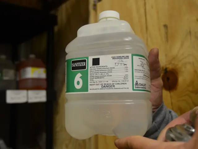 Lo Schermo del Telefono Alberga Batteri che што Causano l'Acne, secondo gli Esperti. Questo...