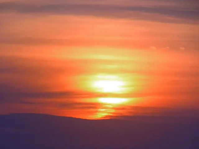 Esplorazione dell'Evento Celestiale: Spiegazione del Perigeo e Analisi Approfondita - Un Glossario...