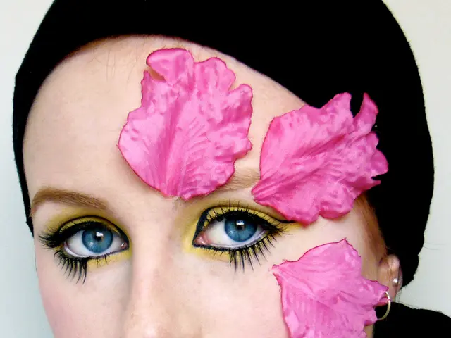 Pat McGrath innalza lo standard di bellezza lussuosa in collaborazione con Louis Vuitton attraverso...