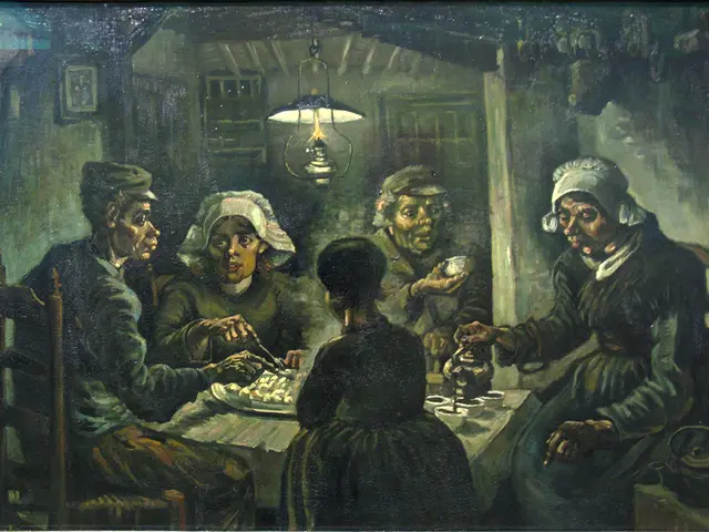 Vernice scura per una piccola cucina: Pareri degli esperti di design sul fatto che sia una scelta...