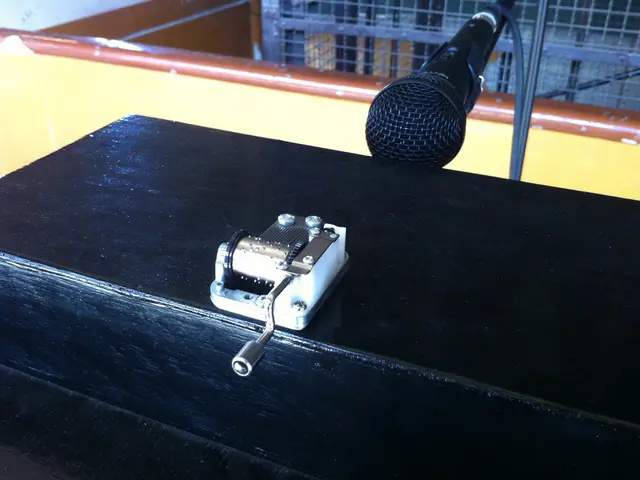 Soluzione Svelata: Affrontare i Malfunzionamenti del Microfono con l'Innovazione Open-Source