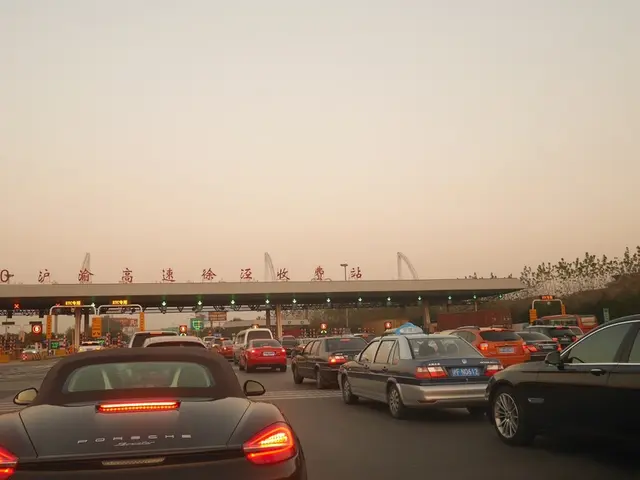 Spese e durate associate ai trasporti negli Stati Uniti possono accumularsi a un intero anno nel...