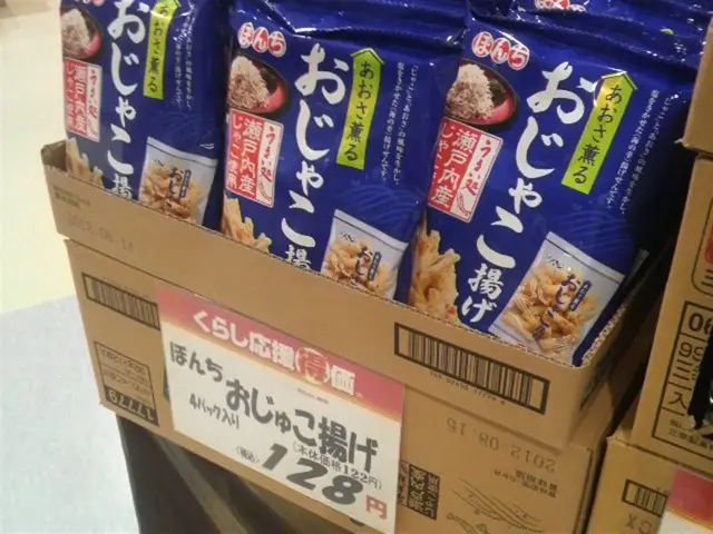 Il Governatore del Texas Greg Abbott firma il Progetto di legge SB 379, che modifica l'uso dei...