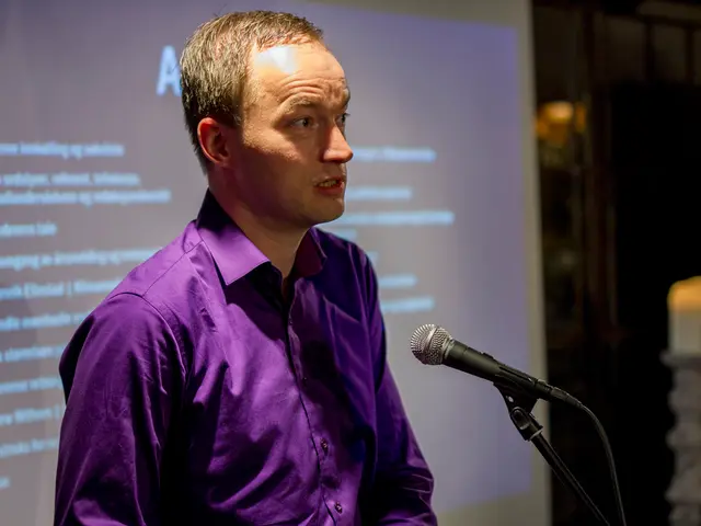 secondo il regista Spike Lee, Denzel Washington è il più grande attore dell'era attuale. Tuttavia,...