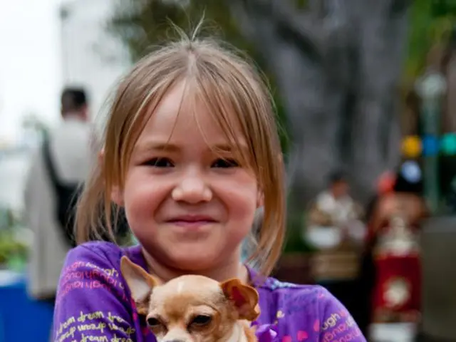 L'attore Jackson Rathbone ha rivelato il motivo del suo acconciatura insolita nel film Twilight:...