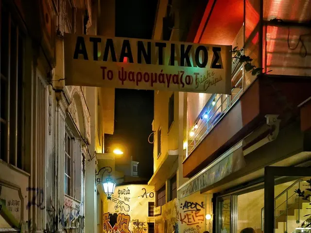 Gruppo di Opposizione Pro-Shinawatra si Preparano per Protestare contro il Nuovo Amministrazione