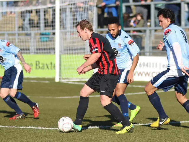 Giocatori di Calcio Nigeriani Trasferiti che Hanno Brillato nel Mercato delle Sestone del 2025