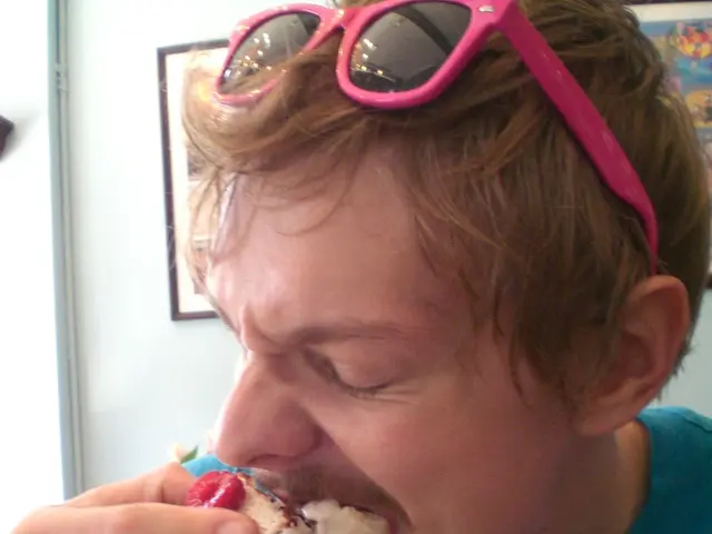 Svelare il Mistero del Disturbo da Attacchi Notturni di Fame