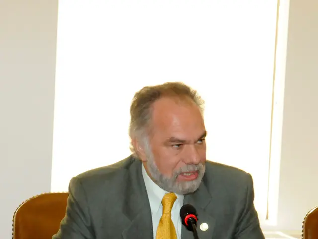 Anziano sventa truffa - Discendenti comunicano dialetto bavarese
