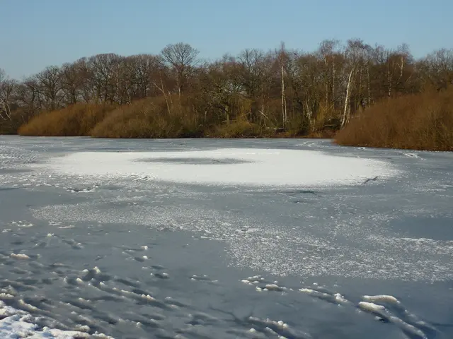 Gigantesco iceberg di fronte alla dissoluzione imminente