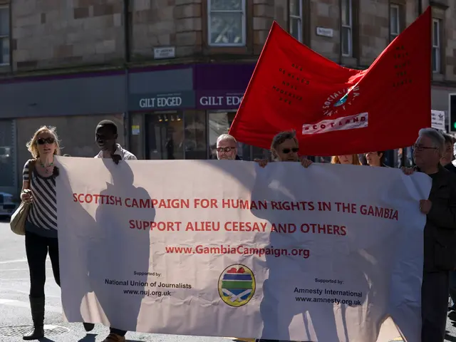 I pendolari della metro si chiedono: l'aggiunta della linea rossa extra ha contribuito a ridurre...
