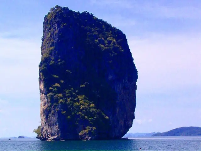 Rilassamento del limite di velocità lento senza fermarsi sul fiume Rock, Afton