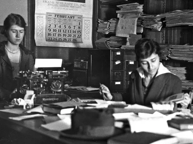 Piano Elettrico del Gabinetto - Origine delle scariche spiegata