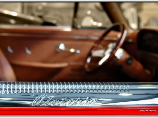 1986 Jeep Grand Wagoneer dimostra che il primo SUV di lusso può ancora prosperare fuoristrada