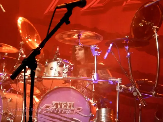 Tutte le tracce in 'La Raccolta delle Volte' compilation di musica