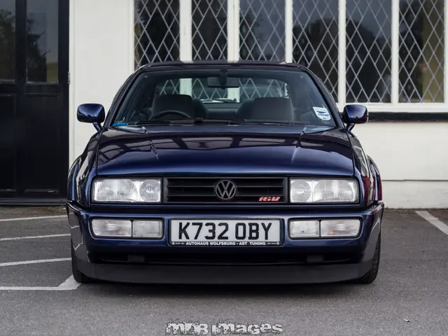 IKEA annuncia il suo colore dell'anno 2025: un'intensa, luminosa tonalità elettrico blu