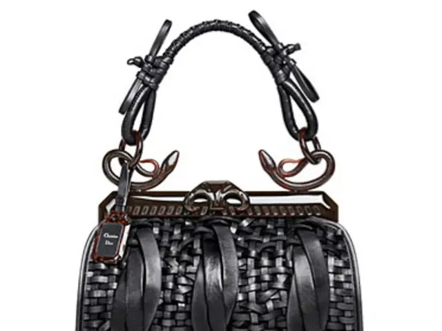 Marchio di moda Rebecca Minkoff passa a un approccio di licenza