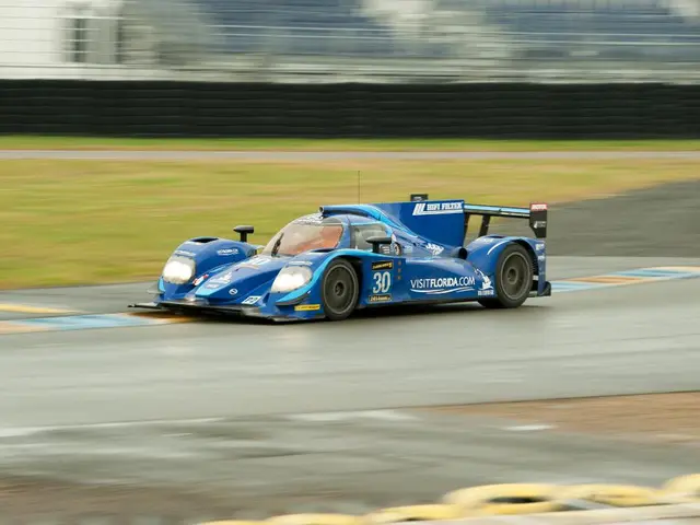 Sono in ritiro oltre 200.000 veicoli Ford a causa di problemi con i display delle telecamere...