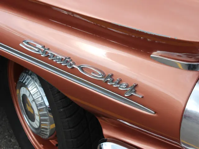 I veicoli elettrici Cadillac Lyriq prodotti da GM vengono richiamati per un difetto che fa...