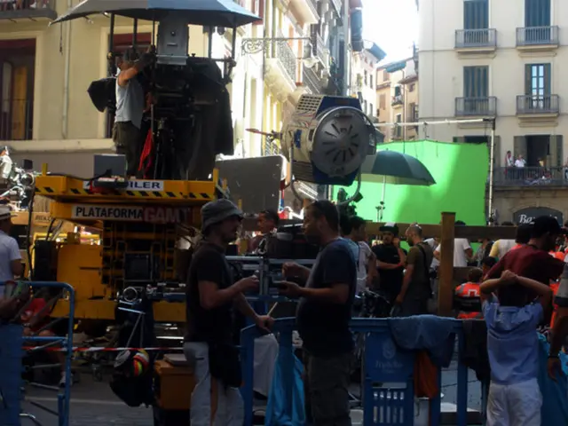 Strategie di illuminazione cinematografica accessibili per registi con budget limitato