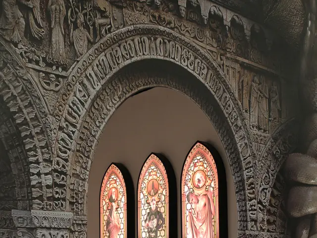 Lussuoso Palazzo Epsteinisz