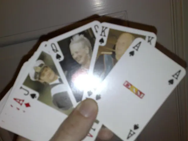 Doug Polk cerca di completare la sfida All Hands di 12 ore