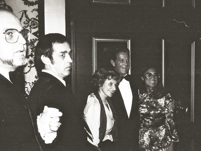 La settima stagione di Black Mirror annuncia la sua data di rilascio e l'anteprima iniziale...