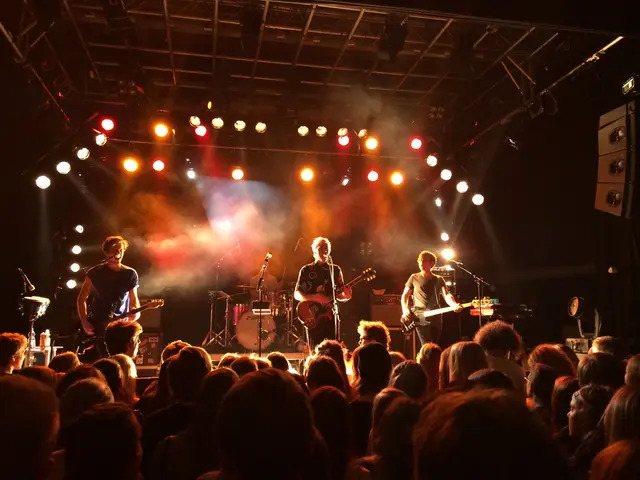 Skylar Astin condivide i piani per un reuniĆ³n di 'Pitch Perfect' e rivela il suo ruolo tentato...