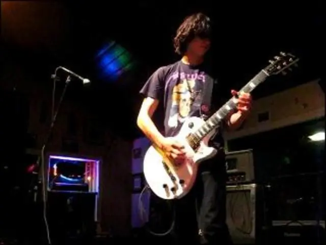 Un appassionato di musica di nove anni si unisce ad Anna Lapwood all'organo a canne più grande del...