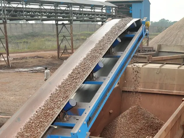 Ford's New Ranger Super Duty sottoposto a test non convenzionali in un terreno fangoso da 600 kg