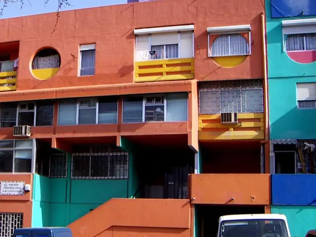 Collaborazione rafforzata tra Emirati Arabi Uniti e Stati Uniti attraverso impegni finanziari...