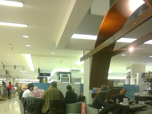 Prima proiezione cinematografica dedicata al uncinetto si tiene al Cineplex in città il 6 giugno...