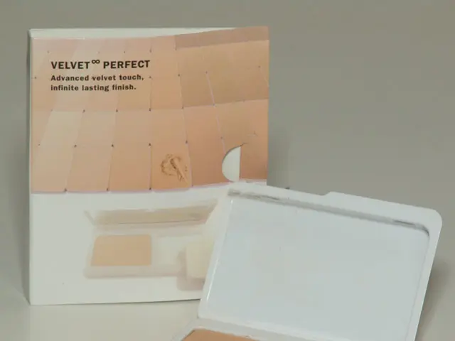 Gli utenti di Reddit del subreddit Silksong hanno festeggiato il lancio del gioco scambiando...