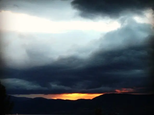 Attività di Mindfulness all'aperto che incoraggiano stupore e ispirazione in natura