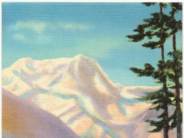 Esplorando 7 Percorsi Naturali all'aperto, Ognuno Contrassegnato da Pietre Miliare Storiche che...