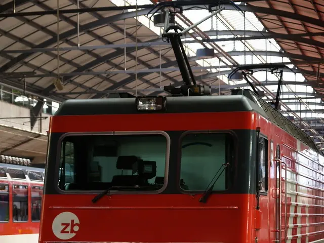 Ritettura al Lussu delle Epoche Passate:Faultosi Viaggi in Treno che Evocano la Grandizia dell'Era...