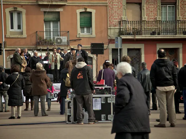 Ricardo Castella presenta le "nuove aggiunte" per "La Revuelta": nuovi membri del team e un nuovo...