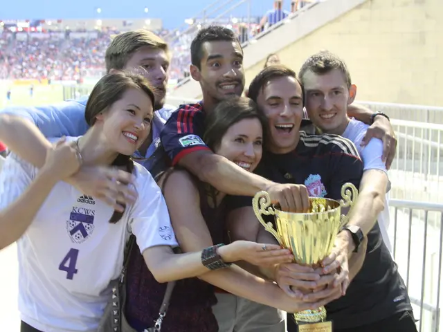 Trecentoventi Atleti Riconosciuti nel Campo Sportivo