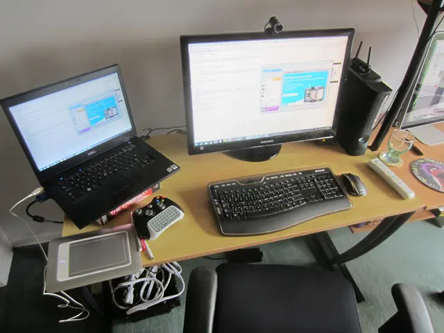 Rallegratevi appassionati di videogiochi: la tua scrivania autopareggiante ideale