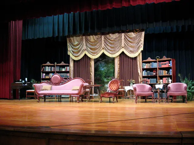 Ritorno a Parigi: un emozionante mix di brividi e comicità irresistibile (In Rotta)