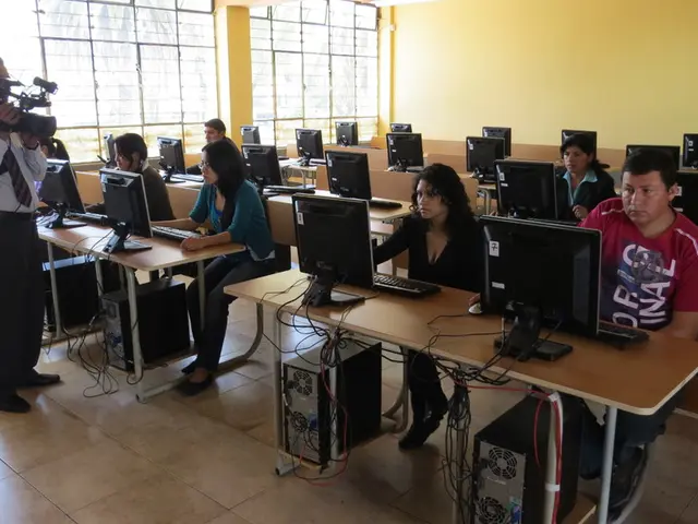 Un'assemblea di artisti africani-americani collaborano per il sequel del cortometraggio intitolato...