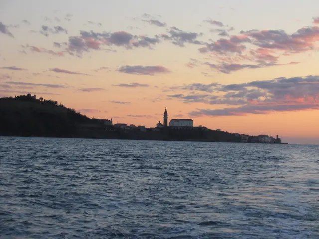 L'aiuto federale sta diminuendo mentre New York sperimenta un aumento delle precipitazioni.