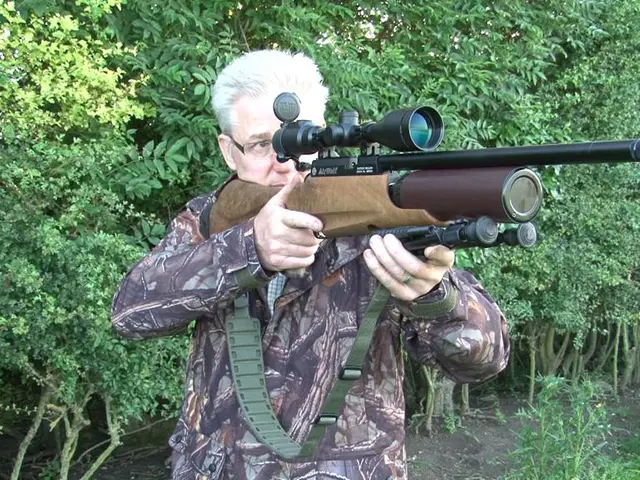 La caccia al sospetto si intensifica mentre l'Australia aumenta la ricompensa a circa 2,7 milioni...