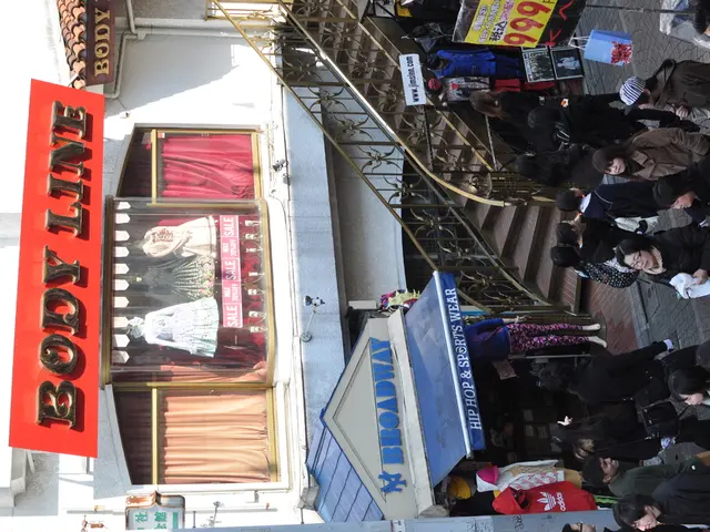 Kimball Line Accusato di Esagerare "Vita"