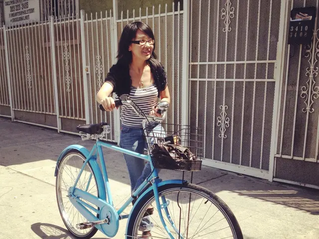 Zoe B√§ckstedt si aggiudica la vittoria nella 5^ tappa a cronometro del Simac Ladies Tour, mentre...