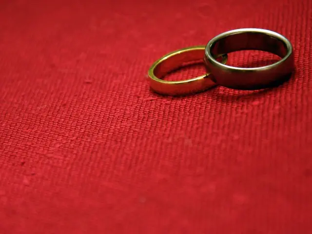 Spostamento nella Percezione delle Correnti nel Movimento Liquido