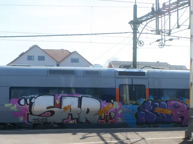 Anziano aggredito selvaggiamente durante una rissa alla stazione SkyTrain di Burnaby
